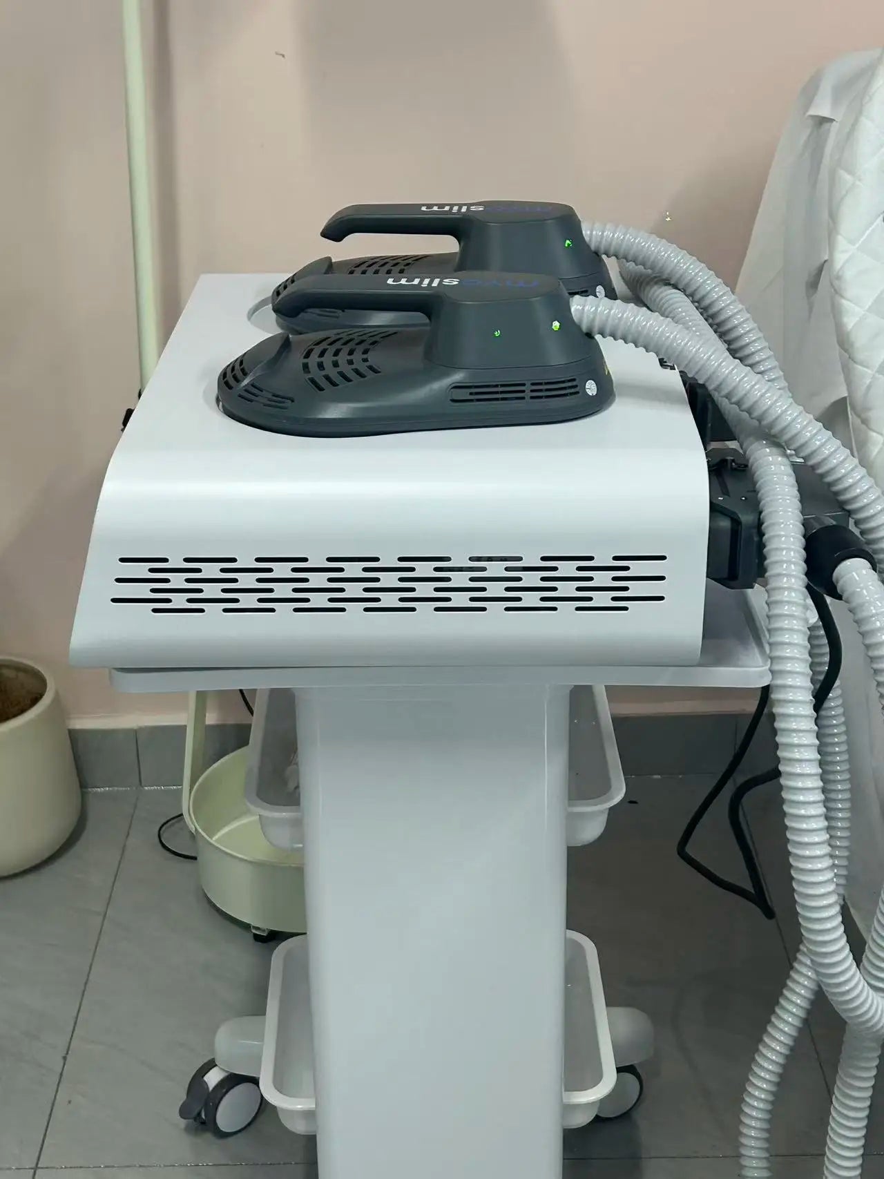 Muscle Stimulator, Body Sculpting, Portable Machine, Weight Lose Electromagnetic